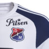 Camiseta away 24/25 DIM detalle escudo