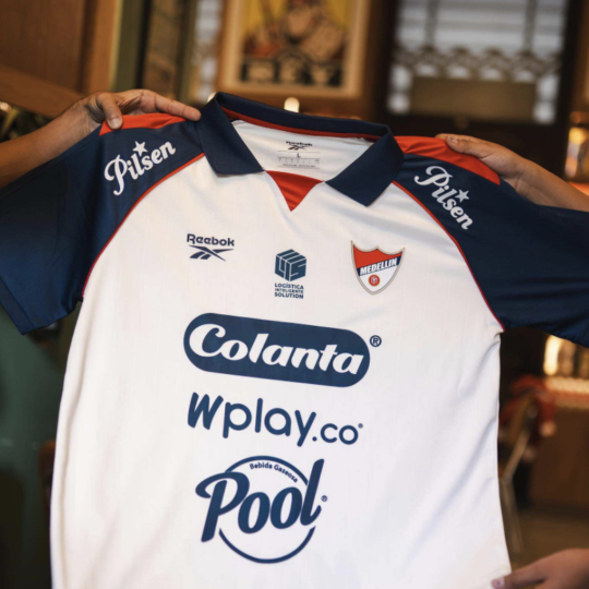 LEGADO AWAY REEBOK BLANCA 2026