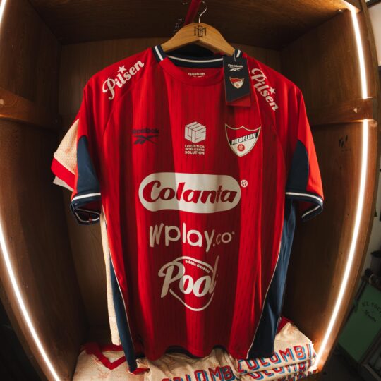 LEGADO HOME REEBOK ROJA 2026