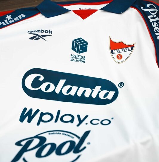 LEGADO AWAY REEBOK BLANCA 2026