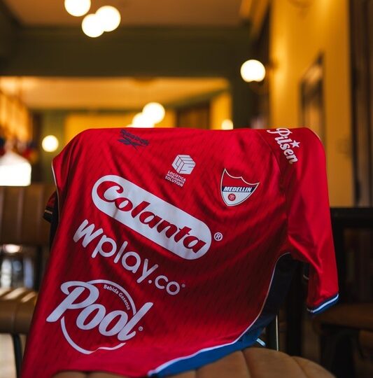 LEGADO HOME REEBOK ROJA 2026